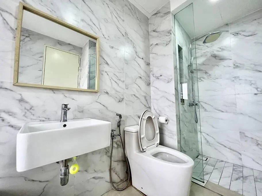Imperio Studio 2Pax/Bathub/Tvbox/Attari-Game/City Malacca Maleisië